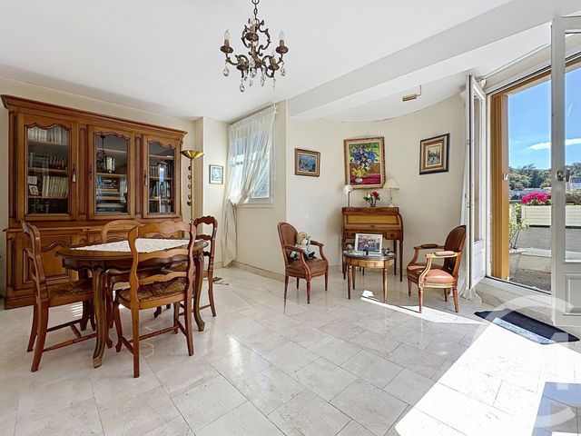 Appartement F5 à vendre - 5 pièces - 96.57 m2 - VERSAILLES - 78 - ILE-DE-FRANCE - Century 21 Fels Immobilier