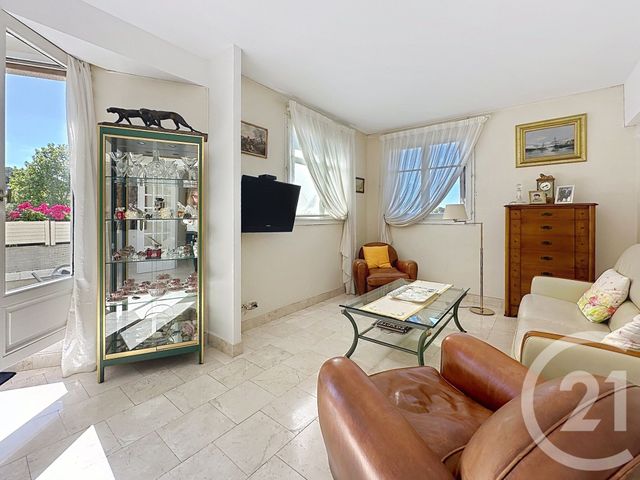 Appartement F5 à vendre - 5 pièces - 96.57 m2 - VERSAILLES - 78 - ILE-DE-FRANCE - Century 21 Fels Immobilier
