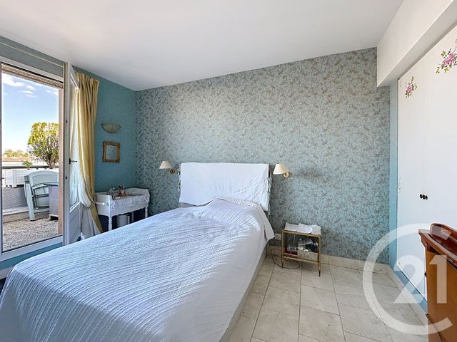 Appartement F5 à vendre - 5 pièces - 96.57 m2 - VERSAILLES - 78 - ILE-DE-FRANCE - Century 21 Fels Immobilier
