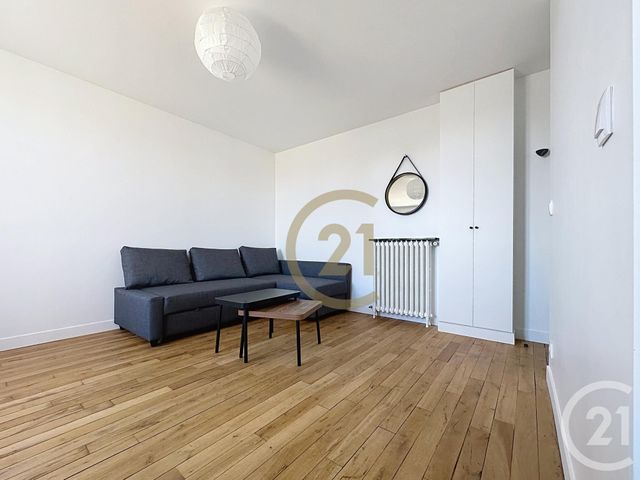 Appartement F2 à louer - 2 pièces - 32.2 m2 - VERSAILLES - 78 - ILE-DE-FRANCE - Century 21 Fels Immobilier