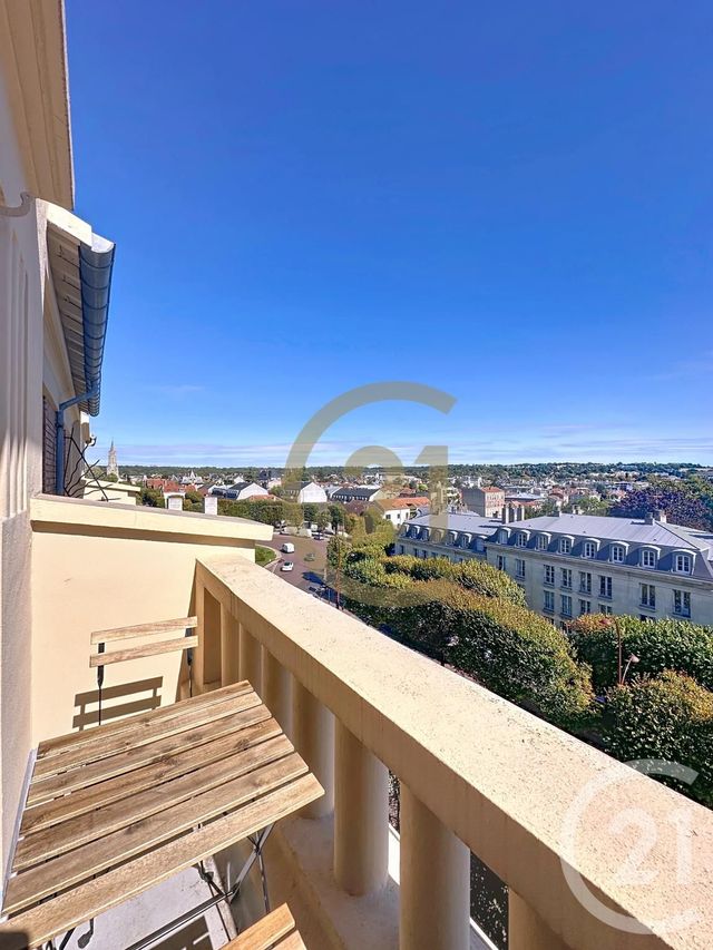 Appartement F2 à louer - 2 pièces - 32.2 m2 - VERSAILLES - 78 - ILE-DE-FRANCE - Century 21 Fels Immobilier