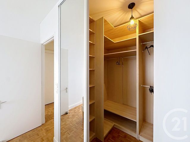 Appartement T4 à vendre - 4 pièces - 70.56 m2 - VERSAILLES - 78 - ILE-DE-FRANCE - Century 21 Fels Immobilier