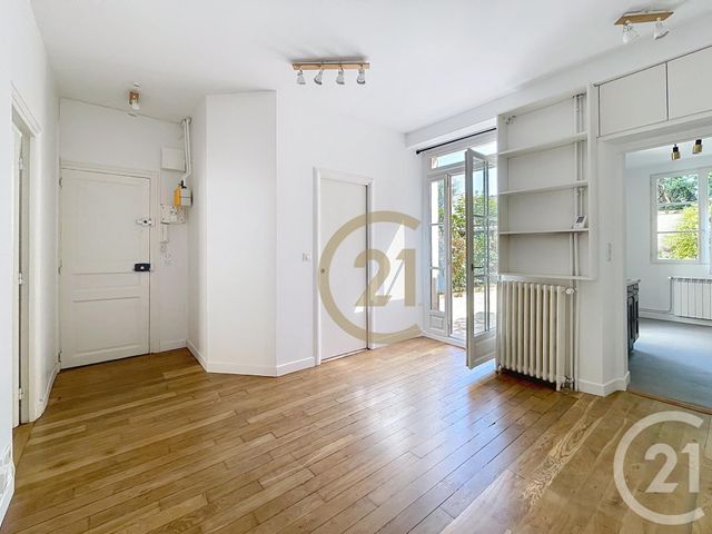 Appartement F2 à louer - 2 pièces - 44.14 m2 - VERSAILLES - 78 - ILE-DE-FRANCE - Century 21 Fels Immobilier