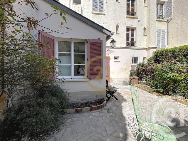 Appartement F2 à louer - 2 pièces - 44.14 m2 - VERSAILLES - 78 - ILE-DE-FRANCE - Century 21 Fels Immobilier
