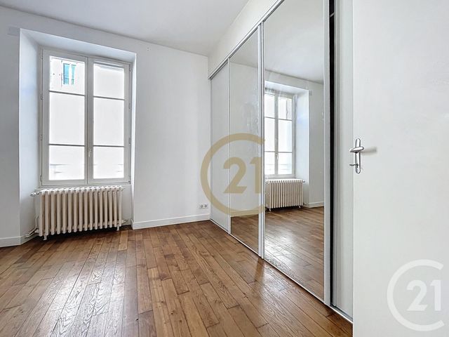 Appartement F2 à louer - 2 pièces - 44.14 m2 - VERSAILLES - 78 - ILE-DE-FRANCE - Century 21 Fels Immobilier