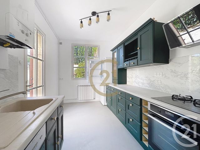 Appartement F2 à louer - 2 pièces - 44.14 m2 - VERSAILLES - 78 - ILE-DE-FRANCE - Century 21 Fels Immobilier