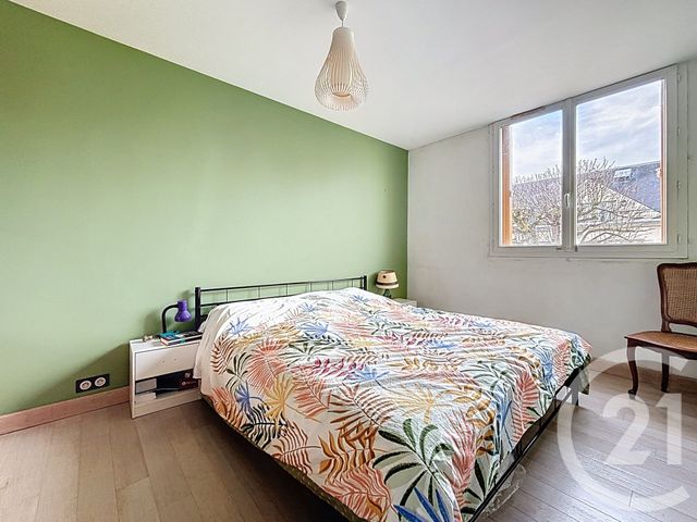Appartement F5 à louer - 5 pièces - 81.28 m2 - VERSAILLES - 78 - ILE-DE-FRANCE - Century 21 Fels Immobilier