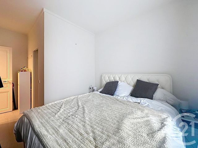 Appartement F2 à louer - 2 pièces - 46.87 m2 - LE CHESNAY - 78 - ILE-DE-FRANCE - Century 21 Fels Immobilier