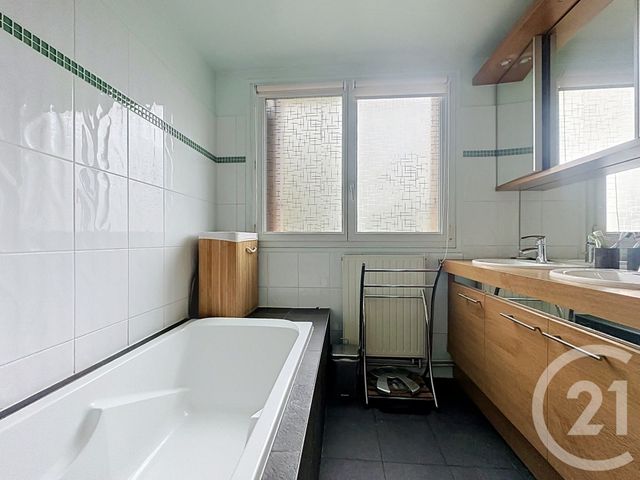 Appartement Duplex à vendre - 7 pièces - 135.67 m2 - VERSAILLES - 78 - ILE-DE-FRANCE - Century 21 Fels Immobilier