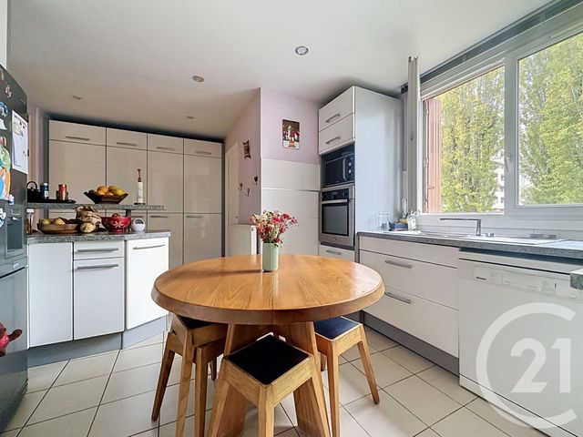 Appartement Duplex à vendre - 7 pièces - 135.67 m2 - VERSAILLES - 78 - ILE-DE-FRANCE - Century 21 Fels Immobilier
