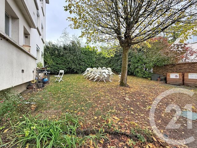 Appartement à louer - 4 pièces - 83.18 m2 - LE CHESNAY - 78 - ILE-DE-FRANCE - Century 21 Fels Immobilier