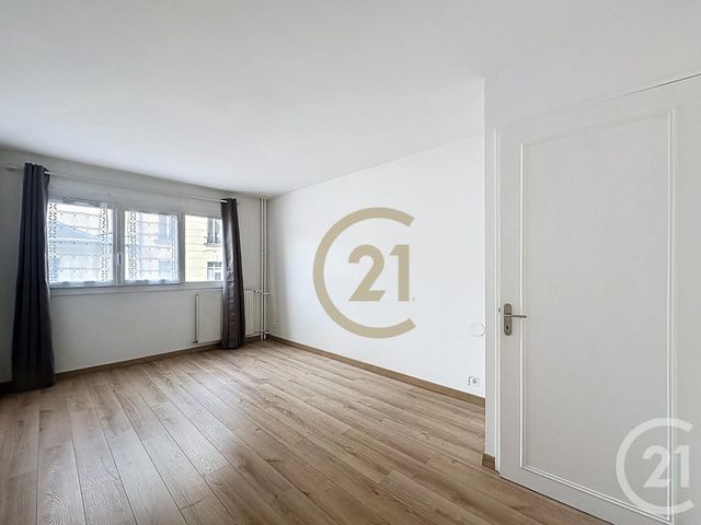Appartement F3 à louer - 3 pièces - 81.01 m2 - VERSAILLES - 78 - ILE-DE-FRANCE - Century 21 Fels Immobilier