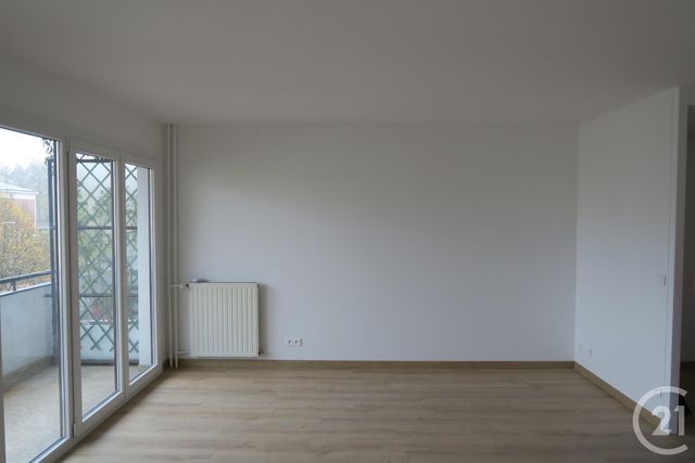 Appartement F3 à louer - 3 pièces - 81.01 m2 - VERSAILLES - 78 - ILE-DE-FRANCE - Century 21 Fels Immobilier