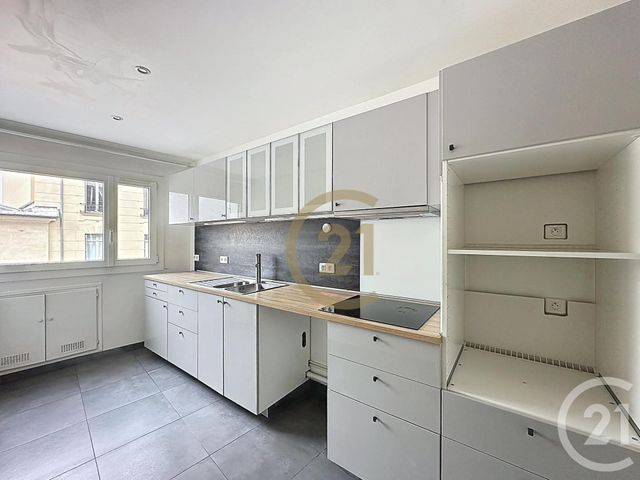 Appartement F3 à louer - 3 pièces - 81.01 m2 - VERSAILLES - 78 - ILE-DE-FRANCE - Century 21 Fels Immobilier