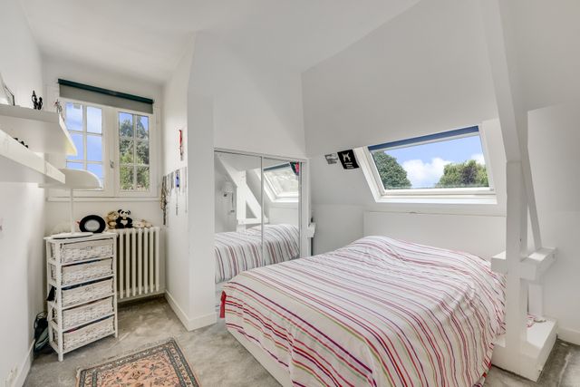 Afficher la photo en grand maison à vendre - 8 pièces - 250.0 m2 - VERSAILLES - 78 - ILE-DE-FRANCE - Century 21 Fels Immobilier