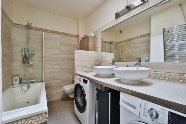 Appartement à vendre - 6 pièces - 133.24 m2 - VERSAILLES - 78 - ILE-DE-FRANCE - Century 21 Fels Immobilier