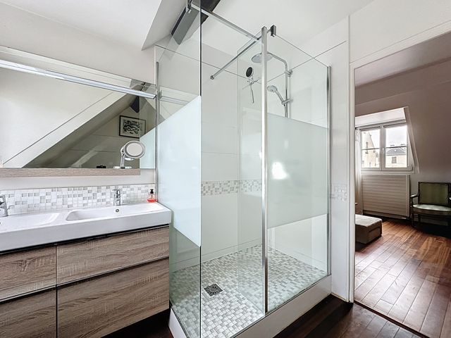 Appartement F6 à vendre - 6 pièces - 136.07 m2 - VERSAILLES - 78 - ILE-DE-FRANCE - Century 21 Fels Immobilier