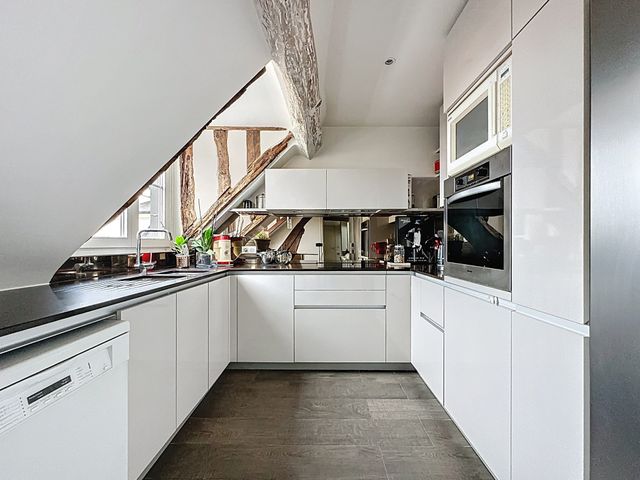 Appartement F6 à vendre - 6 pièces - 136.07 m2 - VERSAILLES - 78 - ILE-DE-FRANCE - Century 21 Fels Immobilier