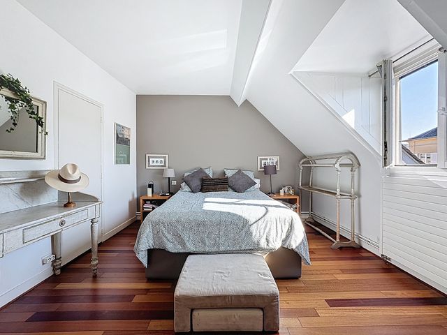 Appartement F6 à vendre - 6 pièces - 136.07 m2 - VERSAILLES - 78 - ILE-DE-FRANCE - Century 21 Fels Immobilier