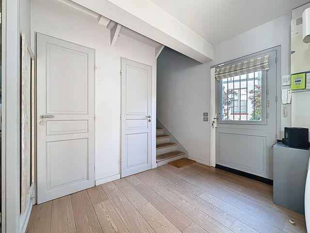 Appartement à vendre - 5 pièces - 108.77 m2 - VERSAILLES - 78 - ILE-DE-FRANCE - Century 21 Fels Immobilier