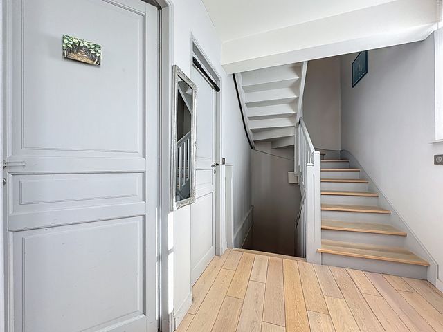 Appartement à vendre - 5 pièces - 108.77 m2 - VERSAILLES - 78 - ILE-DE-FRANCE - Century 21 Fels Immobilier