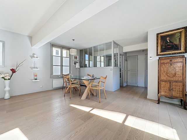 Appartement à vendre - 5 pièces - 108.77 m2 - VERSAILLES - 78 - ILE-DE-FRANCE - Century 21 Fels Immobilier