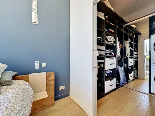 Appartement T2 à vendre - 2 pièces - 52.41 m2 - VERSAILLES - 78 - ILE-DE-FRANCE - Century 21 Fels Immobilier