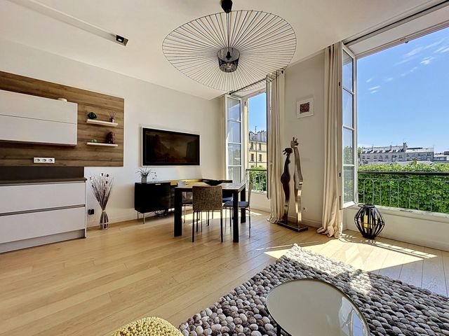 Appartement T2 à vendre - 2 pièces - 52.41 m2 - VERSAILLES - 78 - ILE-DE-FRANCE - Century 21 Fels Immobilier