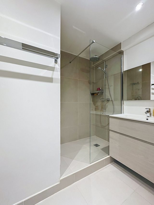 Appartement Loft à vendre - 6 pièces - 144.92 m2 - VERSAILLES - 78 - ILE-DE-FRANCE - Century 21 Fels Immobilier