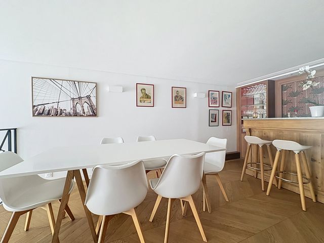 Appartement Loft à vendre - 6 pièces - 144.92 m2 - VERSAILLES - 78 - ILE-DE-FRANCE - Century 21 Fels Immobilier